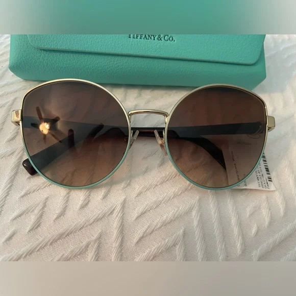 Tiffany & Co. | Accessories | Tiffany Co Sunglasses Gold And  display picture 3